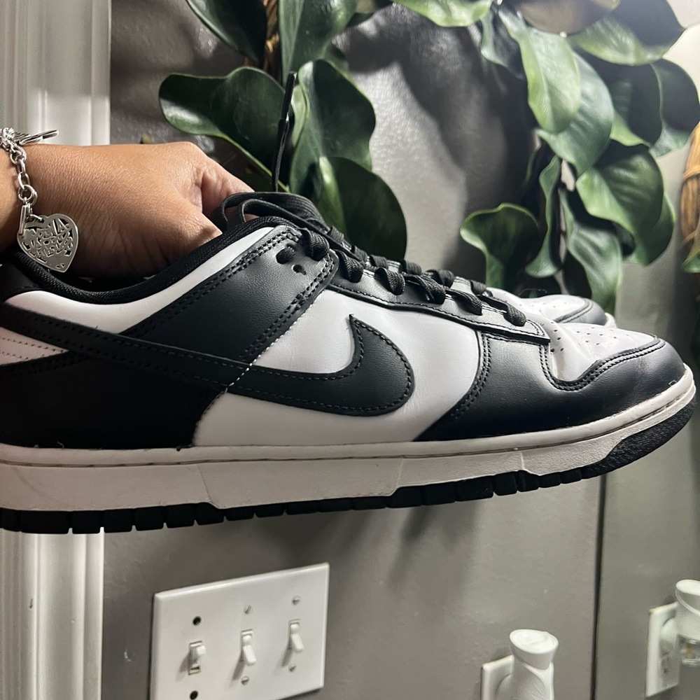 Nike Black and White Sneakers